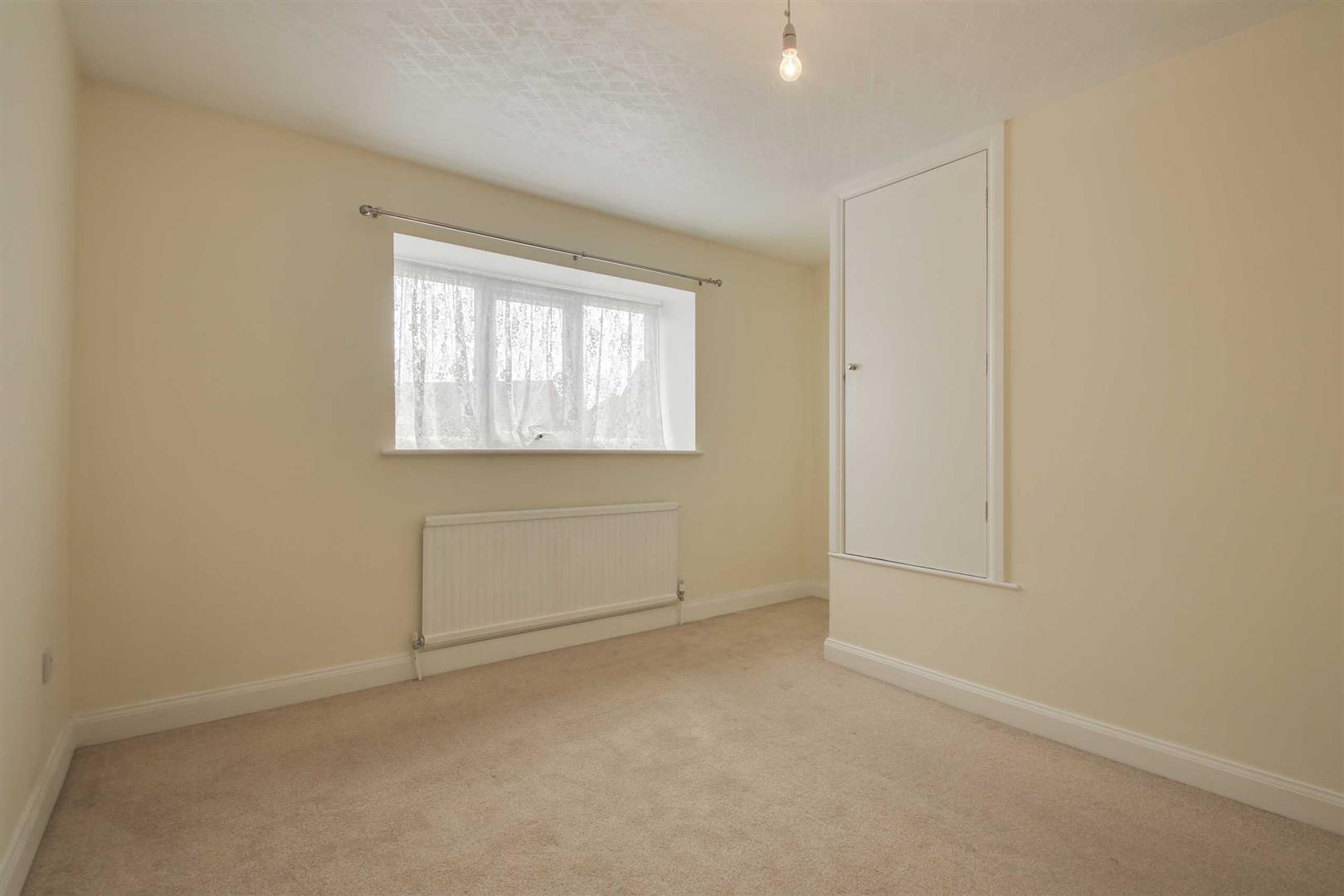 Vyne Crescent, Great Holm, Milton Keynes